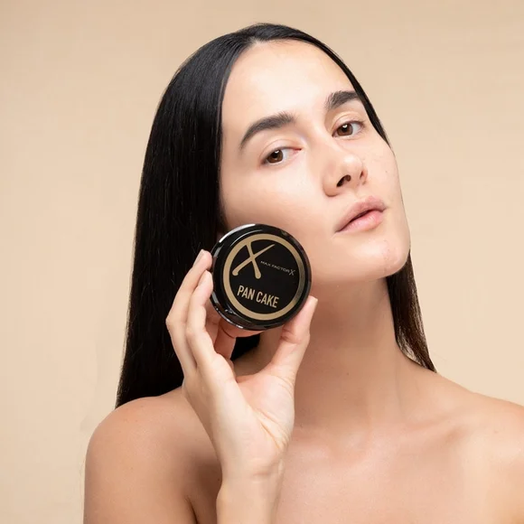 Max Factor Water-Activated Pancake TRUE BEIGE